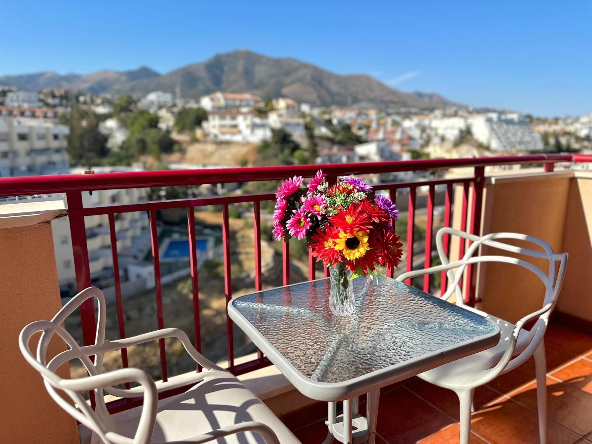 Studio In Costa Del Sol, Sea, Sunshine & Views Fuengirola Exterior photo